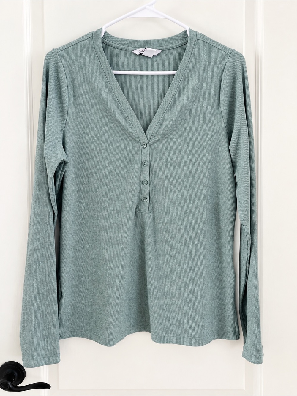 Athleta Uptempo Ribbed Henley Top Sage Green Long Sleeve Size L